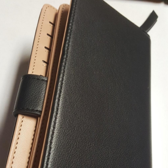 🆕 Black~ Elegant Leaf Buckle Wallet - Picture 8 of 8